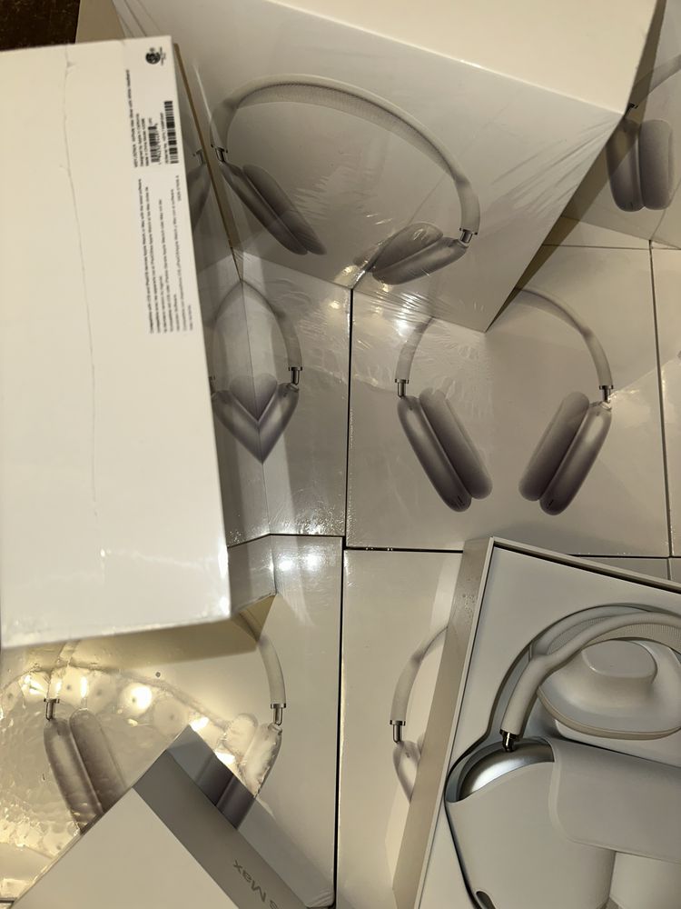 Air Pods Pro Max