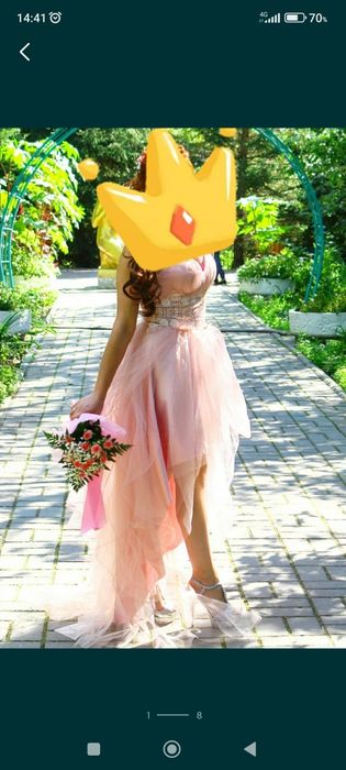 Платье женское коктейльное.