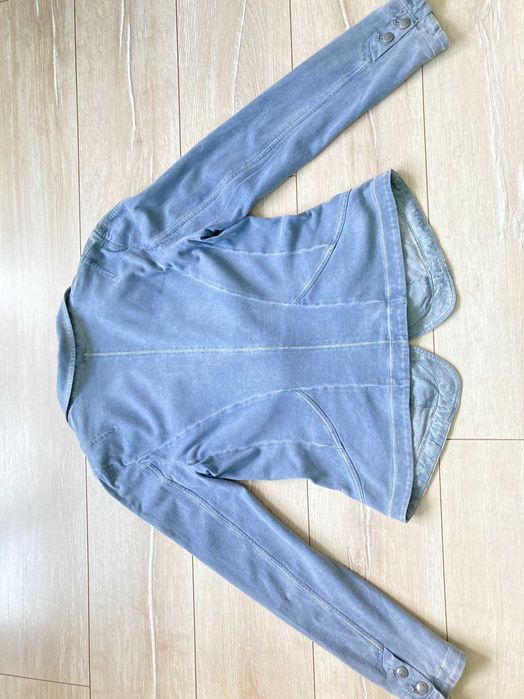 Marc Cain дамско сако размер N4 / 40 / M