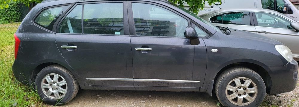 Kia Carens за части без двигател