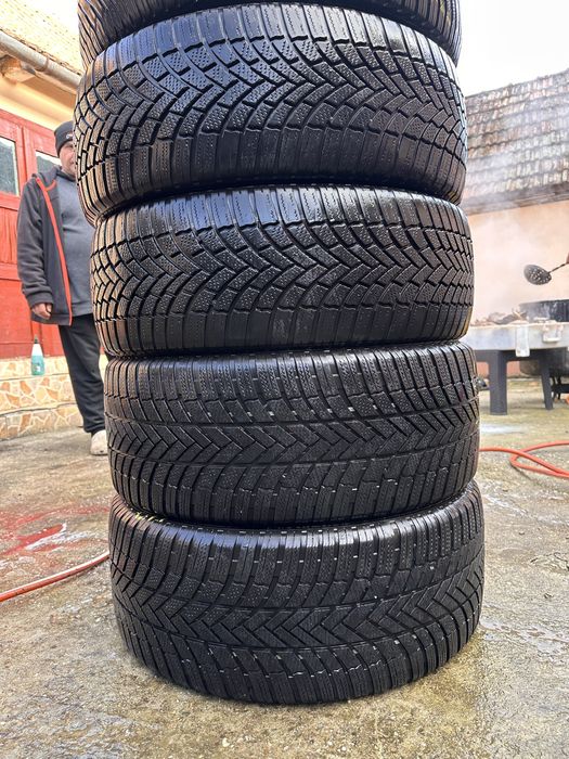 Anvelope iarnă 235/55/19 cu 255/50/19 Bridgestone dot 2024