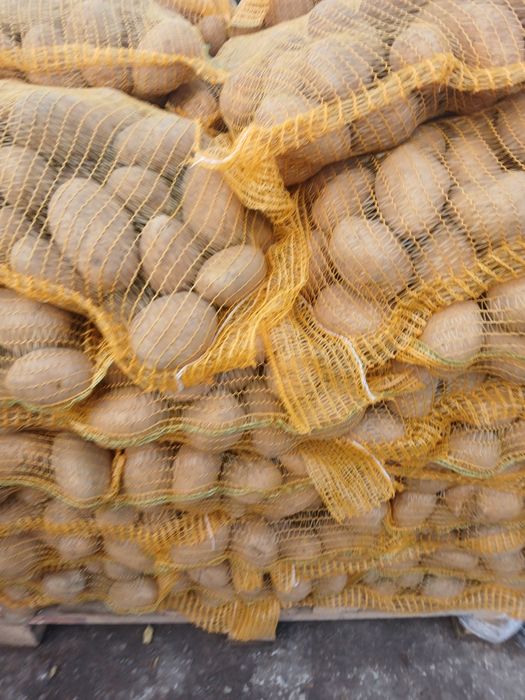 Cartofi rosu și alb