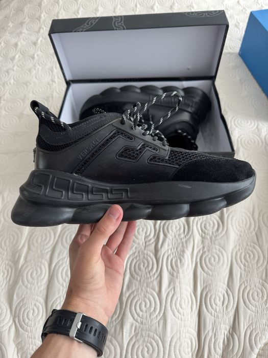 Versace chain reaction black