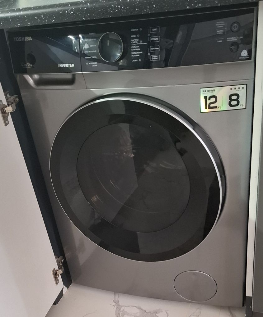 Стиральная машина в месте сушкой  Toshiba 12/8