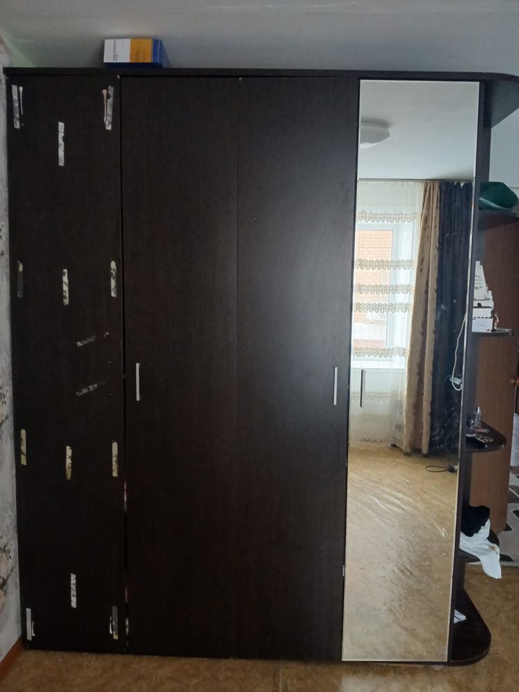 Шкаф для комнаты