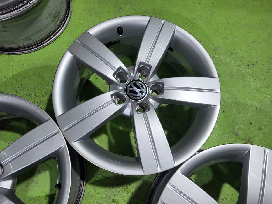 17 5x112 Vw Passat Touran Caddy Golf Skoda Audi 5х112