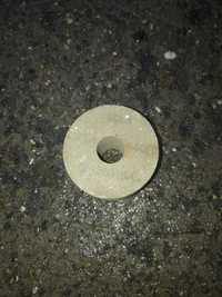 Шлифовальный камень круг 7 см 4 см диаметр под шкиф 2 см
