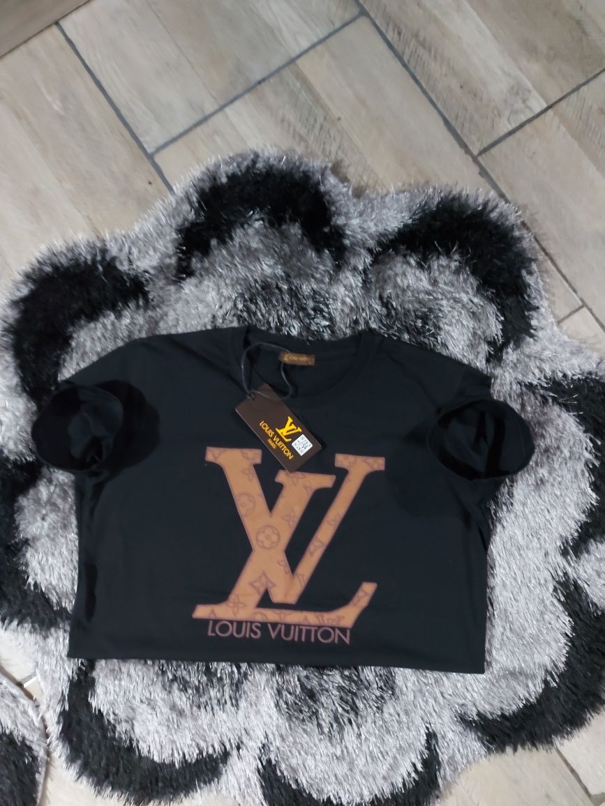 Vând tricou luis vuitton