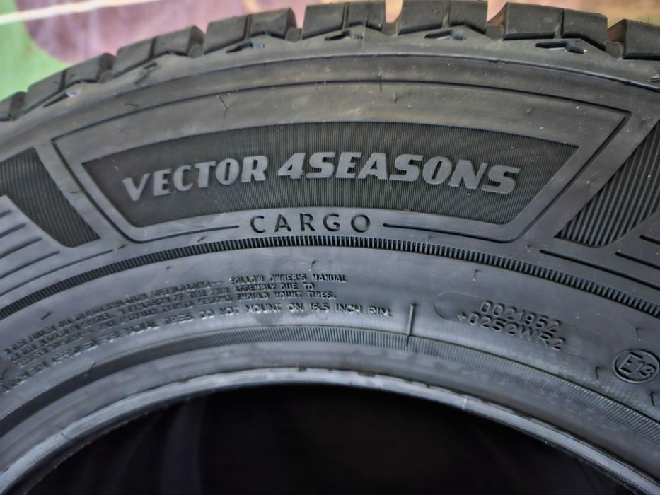 4 Нови бусови гуми 215/65R16C Goodyear Cargo 4Seasons 109/107H DOT3624