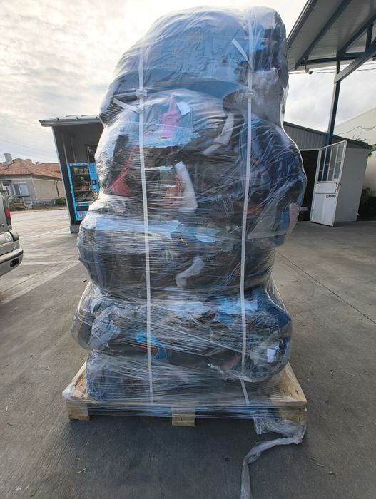 Дрехи на едро втора употреба