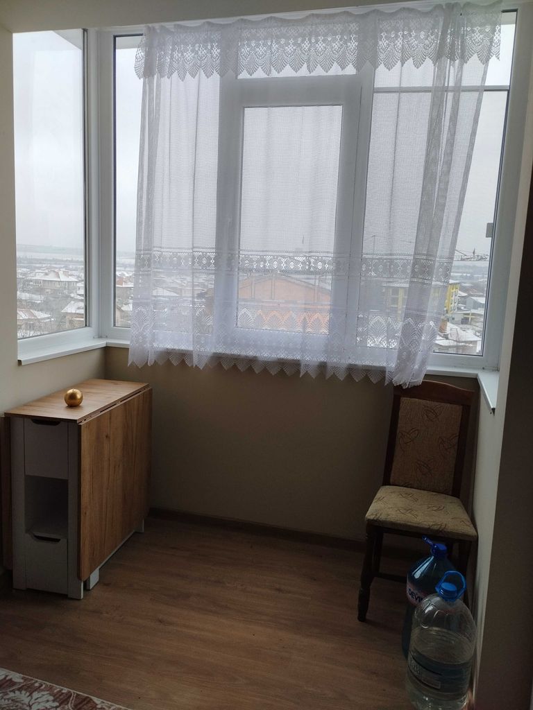 Дава се под наем Тристаен апартамент в Търговище, Център - 85 кв.м за 280.5 € - Снимка #1