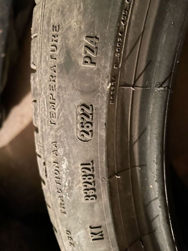 245/40/R19 Pirelli P zero PZ4