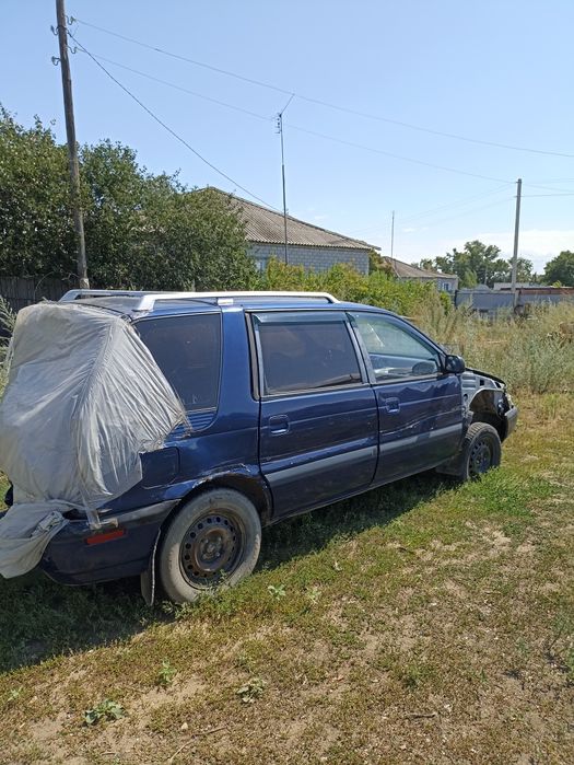 Продам Mitsubishi Space Wagon на запчасти