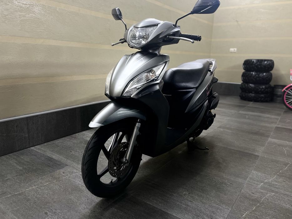 Скутер Honda Dio 110