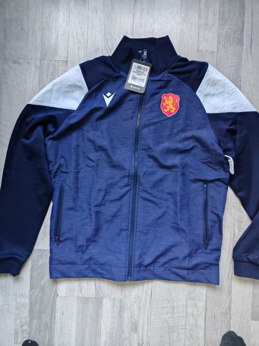 Официален екип сет на националния отбор по футбол на България, Л разме