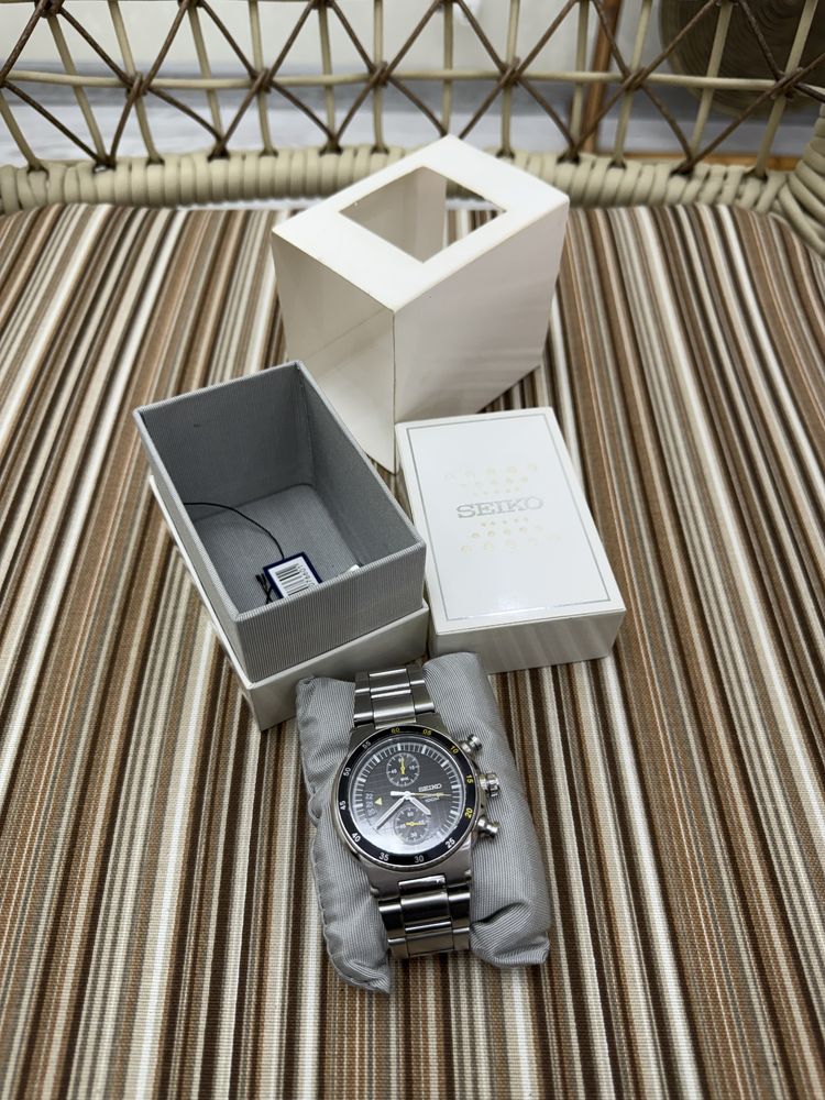 Продам часы Vintage Seiko chronograph 100m Steel (SNN117P1) 7T94-0AM0