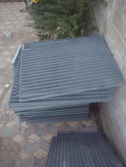 Grătare zincate galvanizate tăiem orice dimesune dorita de client