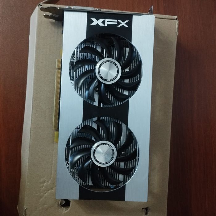 Продам XFX AMD RADEON HD 7800 2gb