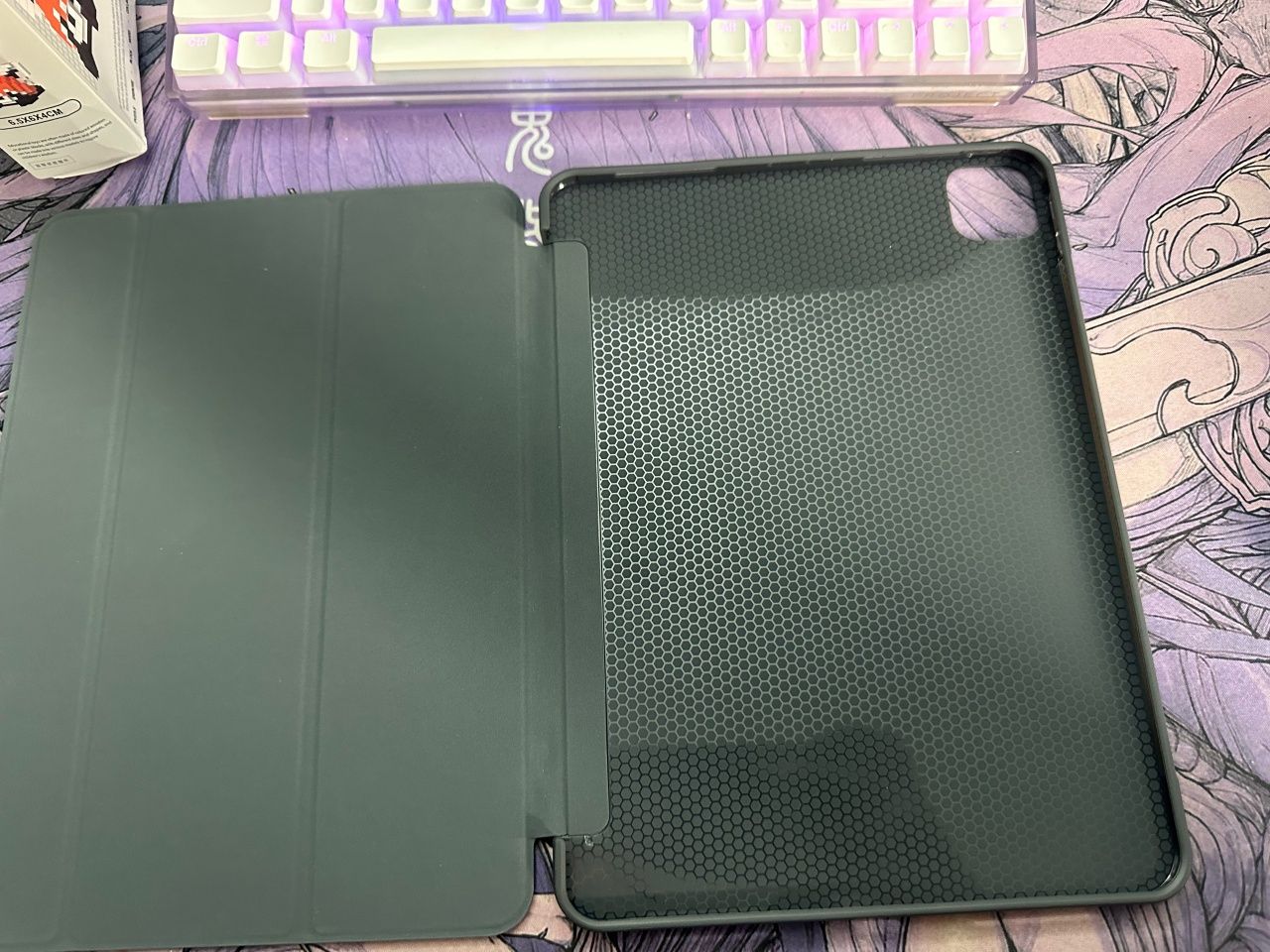 2 чехла на ipad pro 11