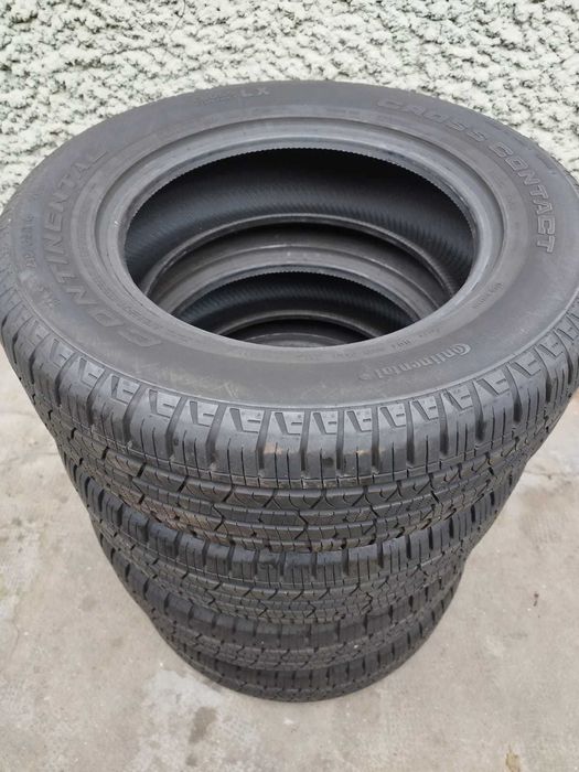 215 65 16 Continental M+S- Ca Noi