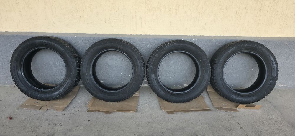 Зимние шины для кроссовер 4 комплект, 1 сезон жүрген, состояние отличн