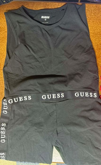 Продавам спортен сет на Guess
