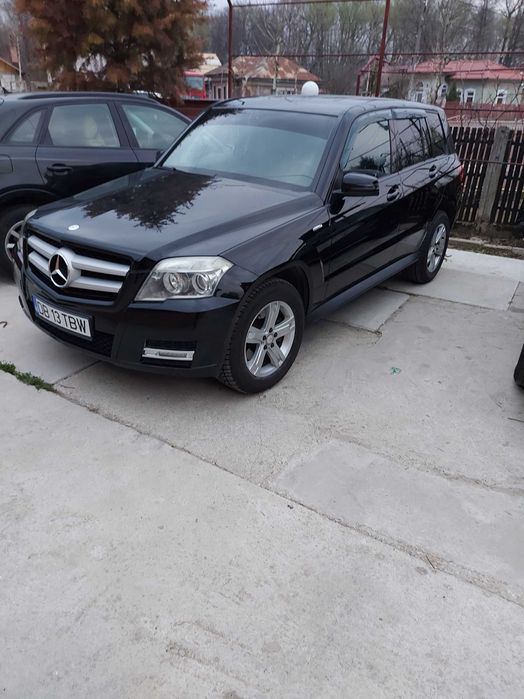 Dezmembrez MB GLK 2011