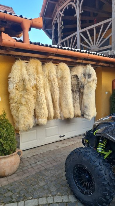Cojoc de blană de oaie