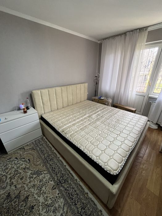 Срочно торг Двуспальная кровать