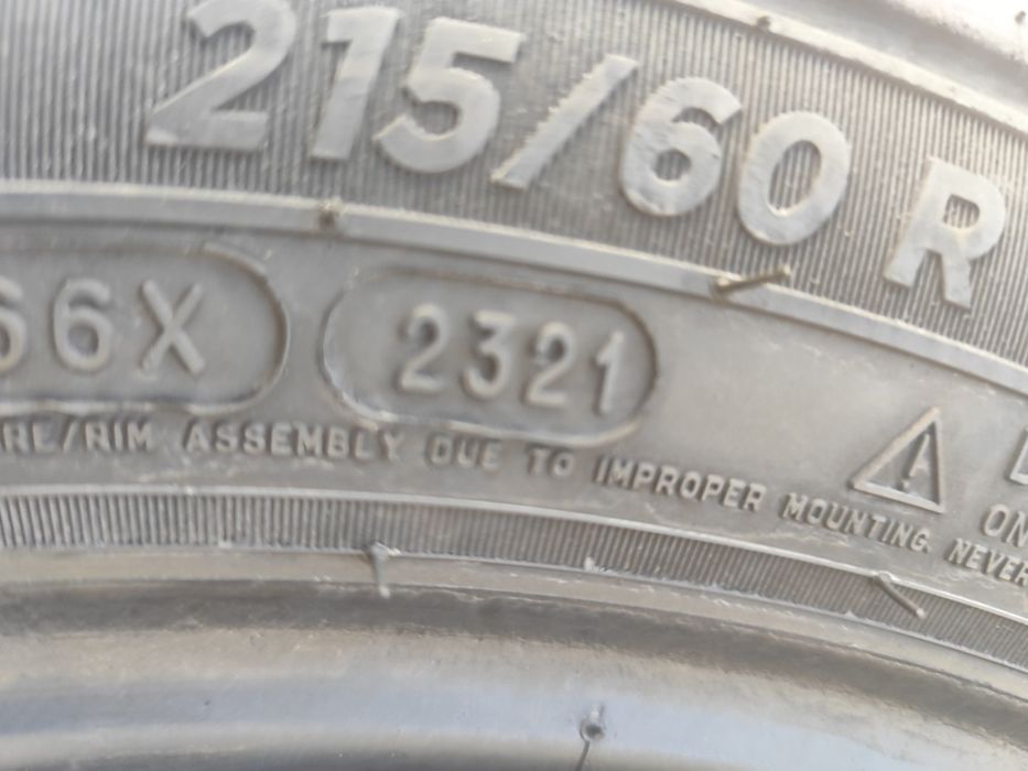 2 anvelope Michelin agilis crossclimate 215-60-17 c