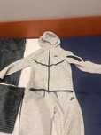 Nike tech fleece сив цвят