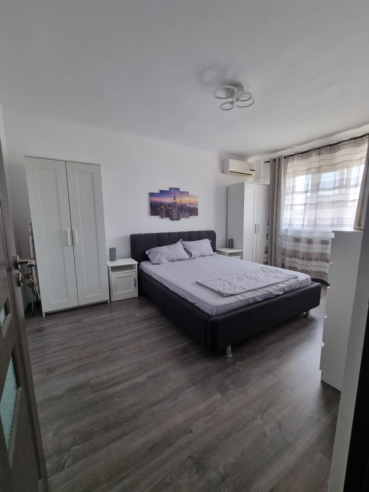 Închiriez apartament 2 camere ultracentral