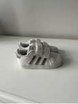 Маратонки Adidas за момиче