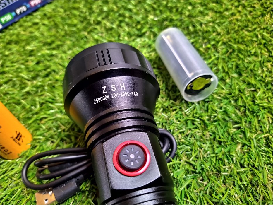 Lanterna Profesionala cu LED T40 + Acumulator 26650, Pescuit,Vanatoare