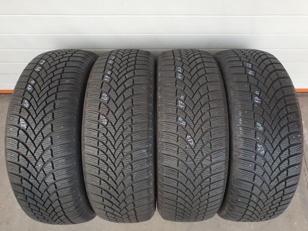 Зимни гуми 4 броя BRIDGESTONE Blizzak LM005 215 60 R17 дот 1422