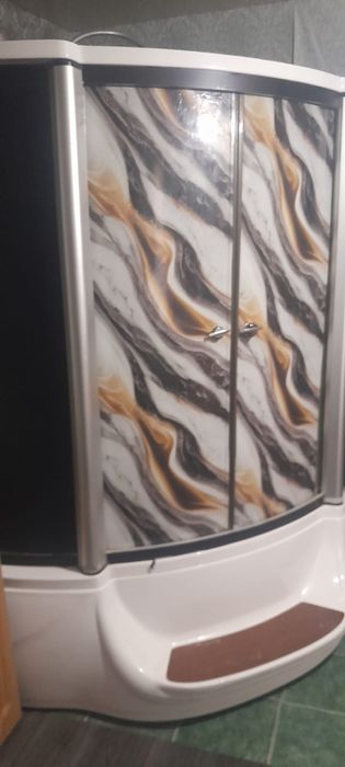 Продам душевую кабину