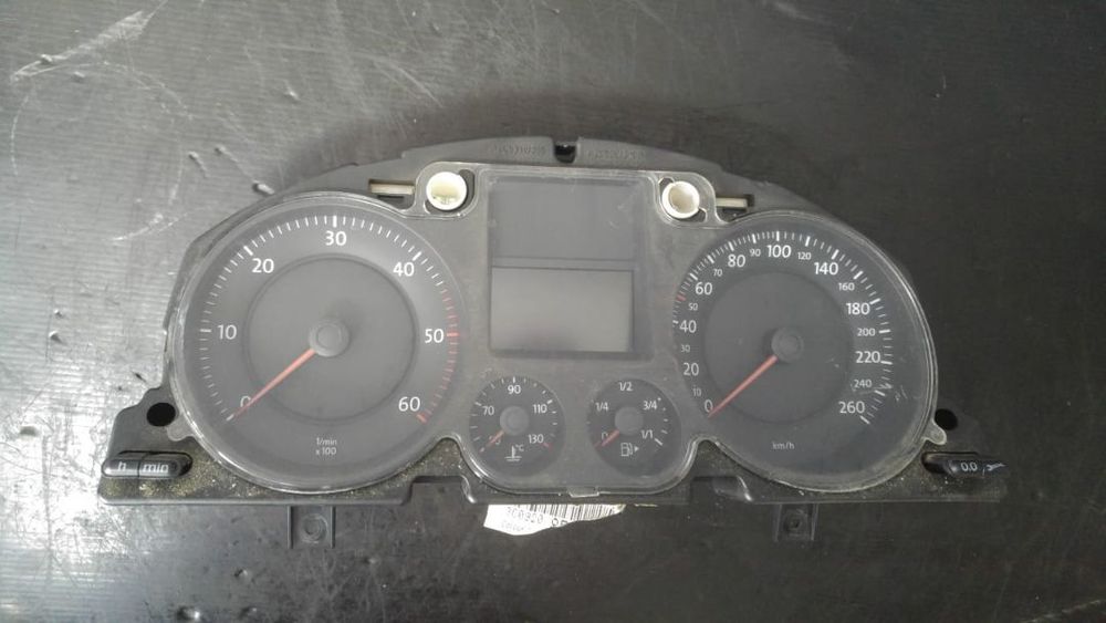 ceasuri bord vw passat b6 2.0 tdi bkp 3c0920851m