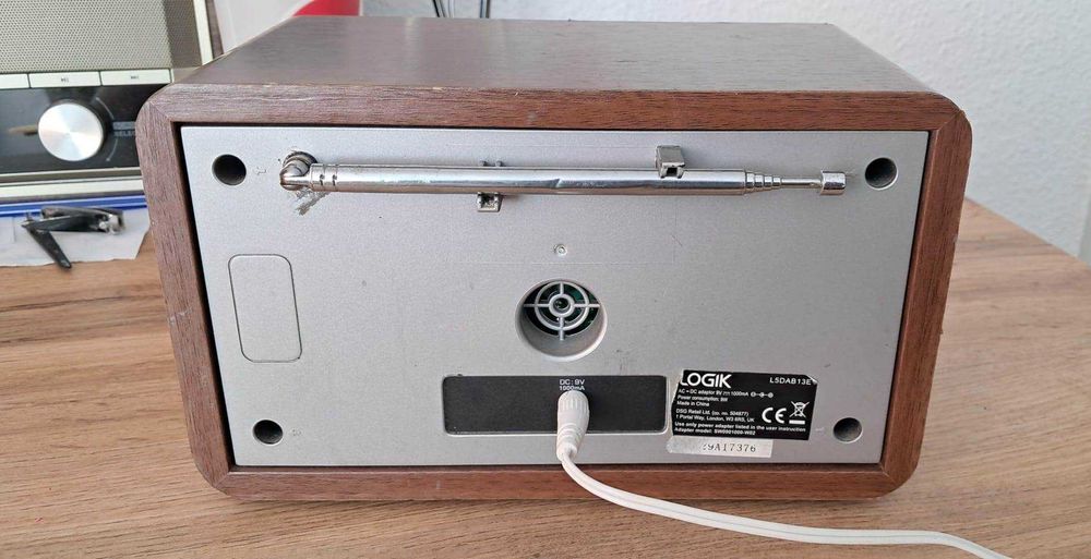 Radio Logik Internet / FM / DAB + / L5DAB13E