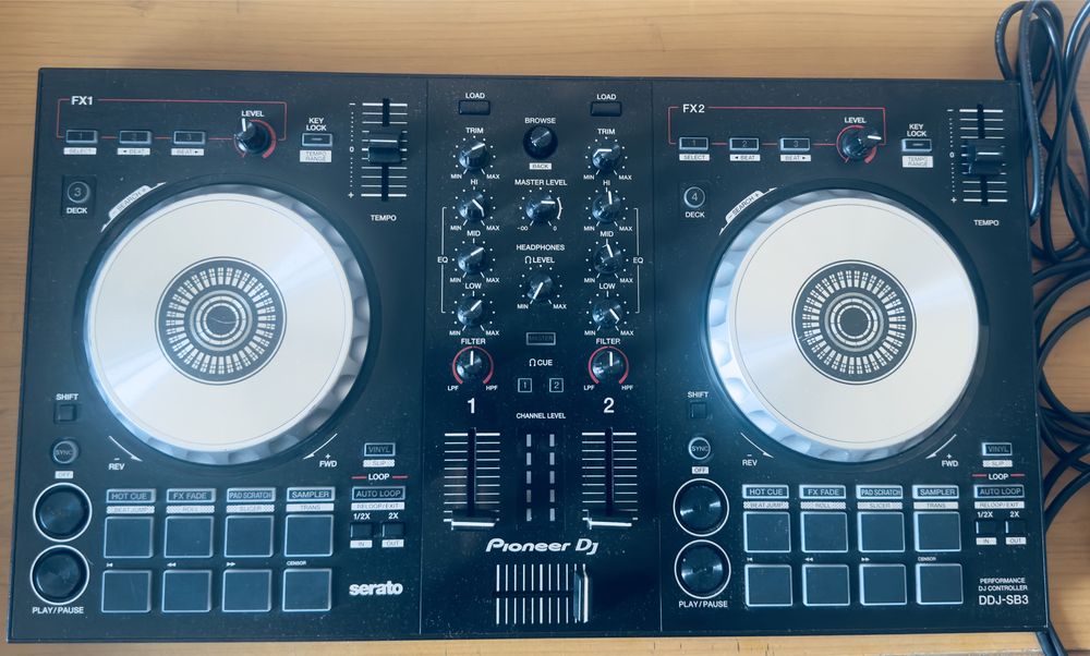 DJ контроллера Pioneer DDJ-SB3