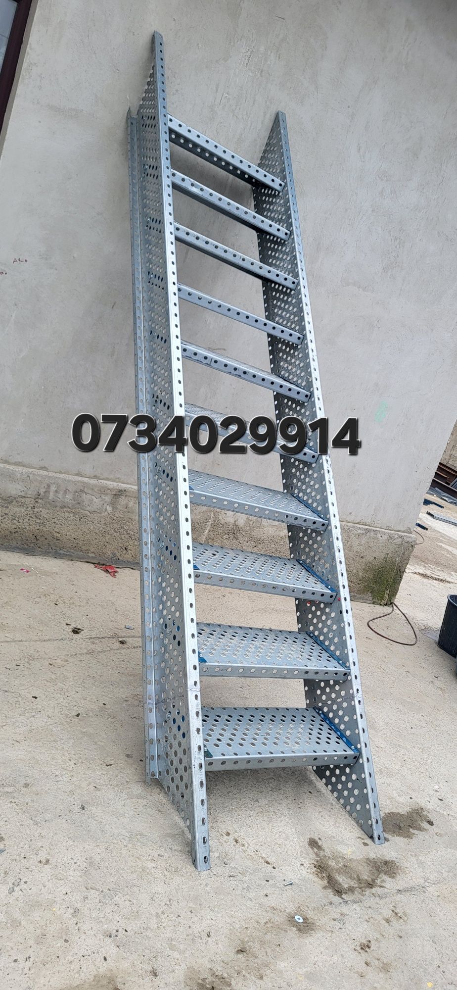 Scări metalice zincate