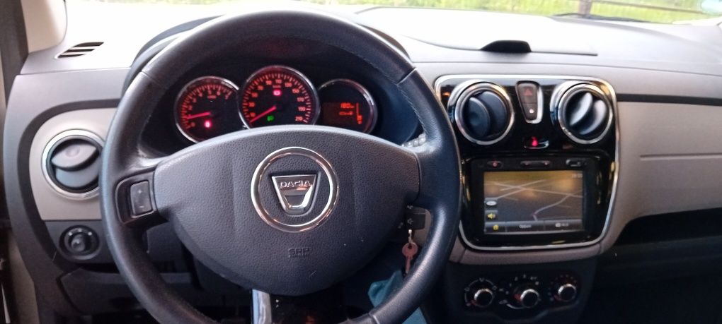 Dacia  lodgi 1.5 dizel  7 locuri