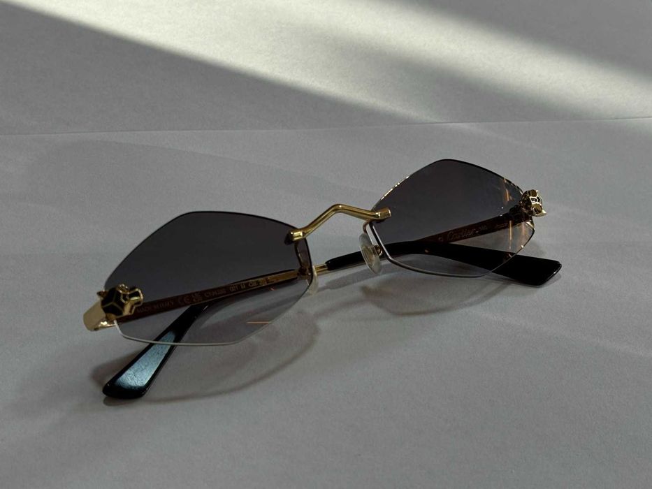 Дамски слънчеви очила CARTIER - CT0433S- Gold Panthère De Cartier