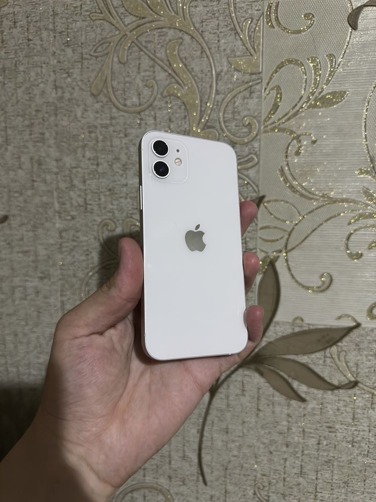Iphone 12  64 gb ideal