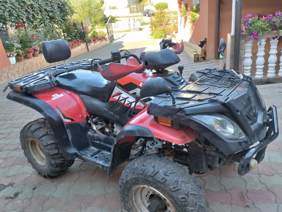 Vând atv Linhai 300