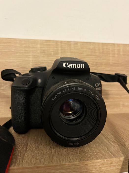 Vând aparat foto Canon