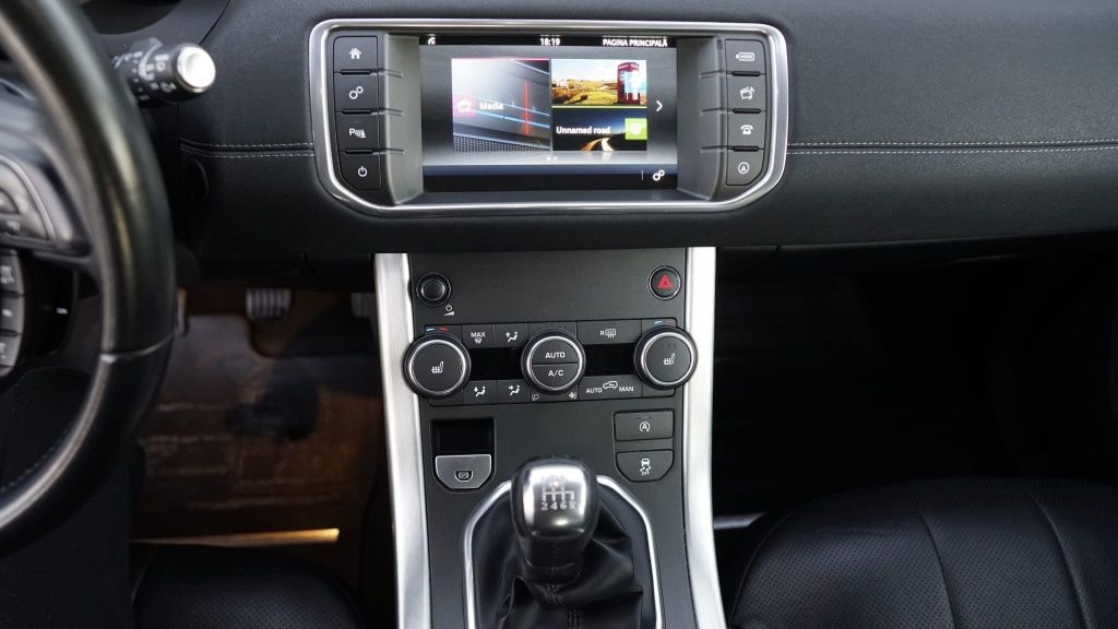 Range Rover Evoque R line