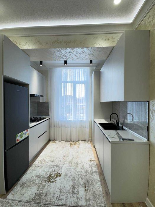 3 xonali lux kvartira sotuvda