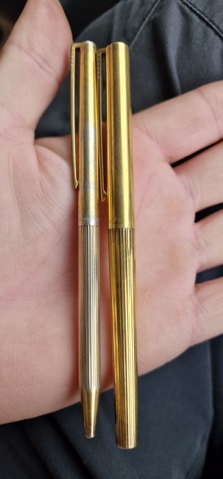 Сребърна химикалка Dupont .