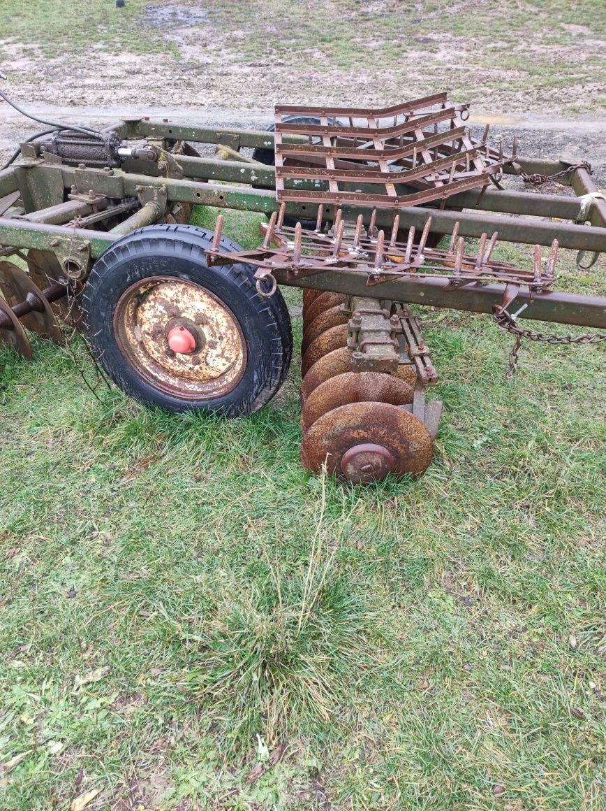 Vând disc in stare buna după tractor u651 ,80 cai până în 115 cai