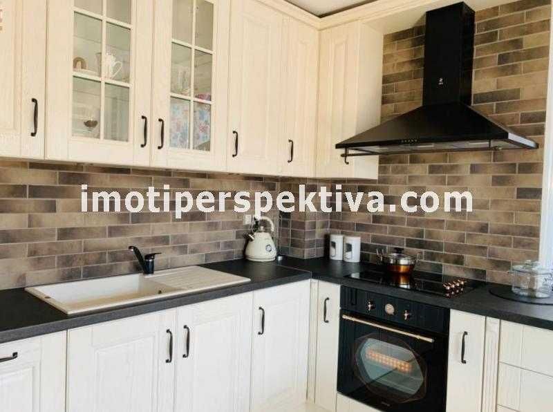 Продава се Двустаен апартамент в Пловдив, Център - 86 кв.м за 2076 €/кв.м - Снимка #3